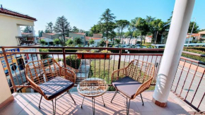 Luxurious new apartment a few minutes from the sea